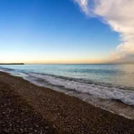 House With 2 Bedrooms In With Furnished Garden And Wifi 6 Km From The Beach * Civitanova Marche