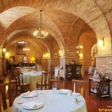House With 2 Bedrooms In With Furnished Garden And Wifi 6 Km From The Beach * Civitanova Marche